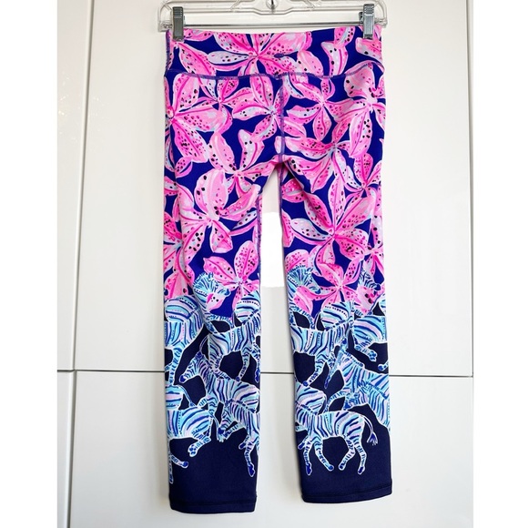 Lilly Pulitzer Luxletic Leggings Navy Blue Pink Size Small Capri Length - Picture 4 of 6